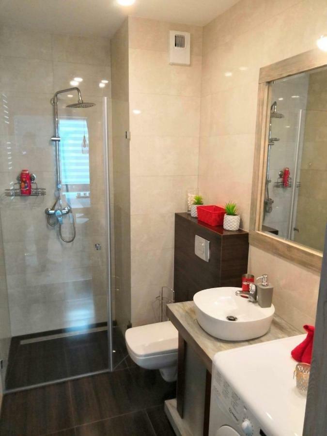 Nowy Luksusowy Apartament Amelia Appartamento Kołobrzeg Esterno foto